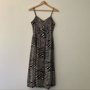 H&M | Button down midi dress